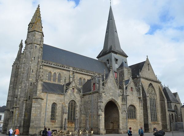 collégiale saint aubin guérande