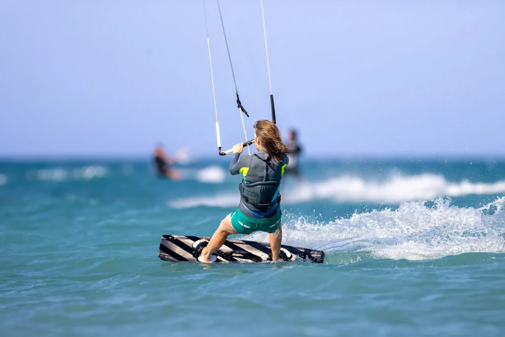 Pont Mahé, un spot incontournable pour les passionnés de kitesurf et wingsurf